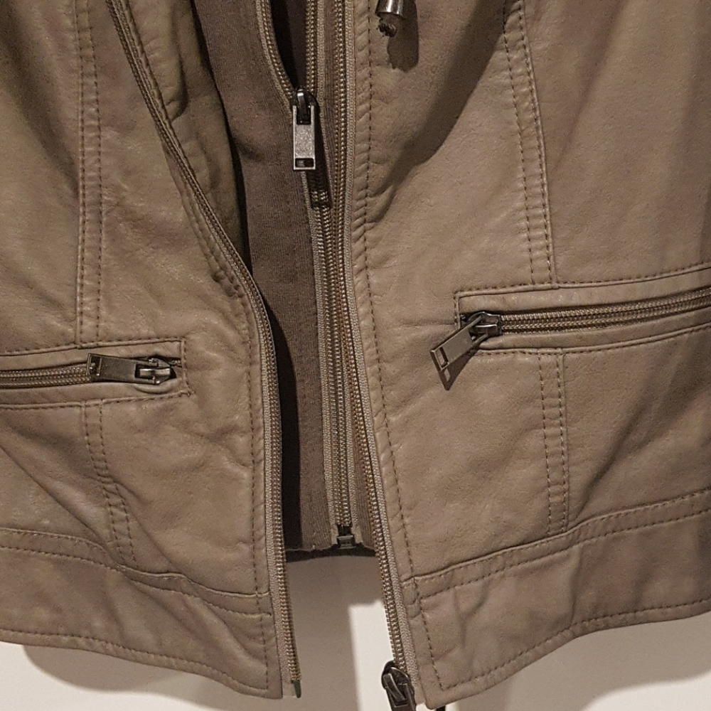 American Rag leather type jacket - Picture 4 of 6